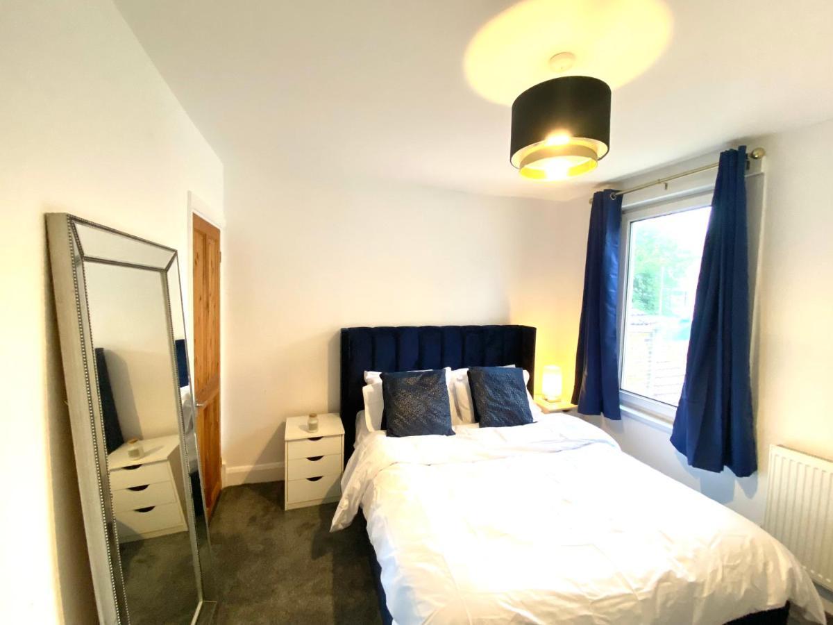 Medway Getaway - 3 Bed Home With Luxury Bathroom Чатъм Екстериор снимка