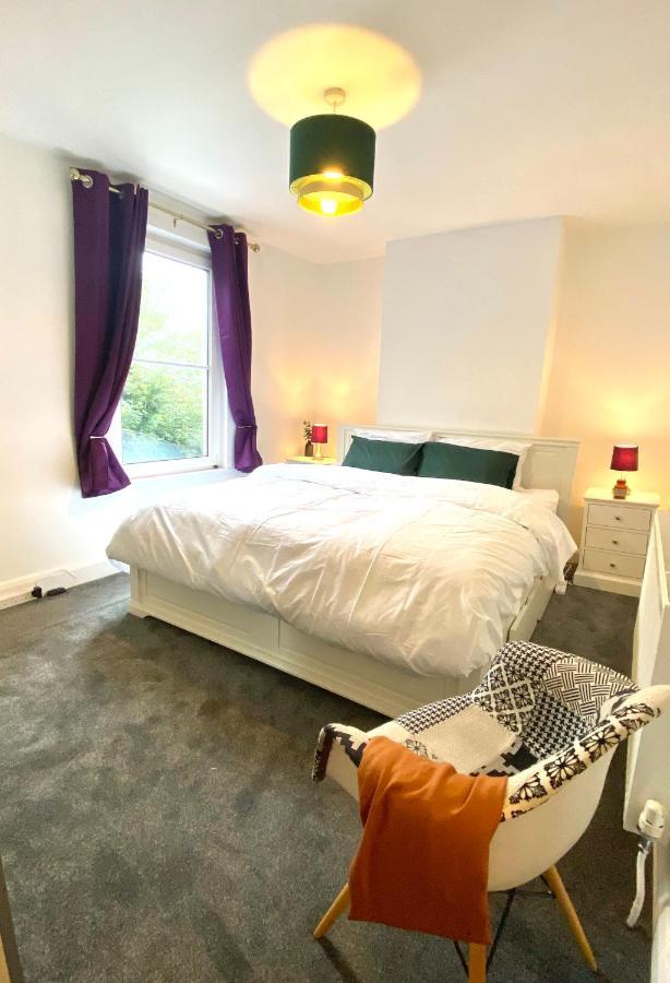 Medway Getaway - 3 Bed Home With Luxury Bathroom Чатъм Екстериор снимка