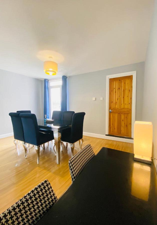 Medway Getaway - 3 Bed Home With Luxury Bathroom Чатъм Екстериор снимка